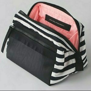 Lululemon mind and body kit